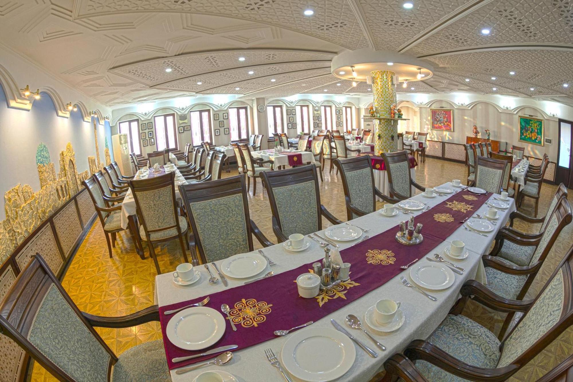 Hotel Zargaron Plaza Buchara Exterior foto