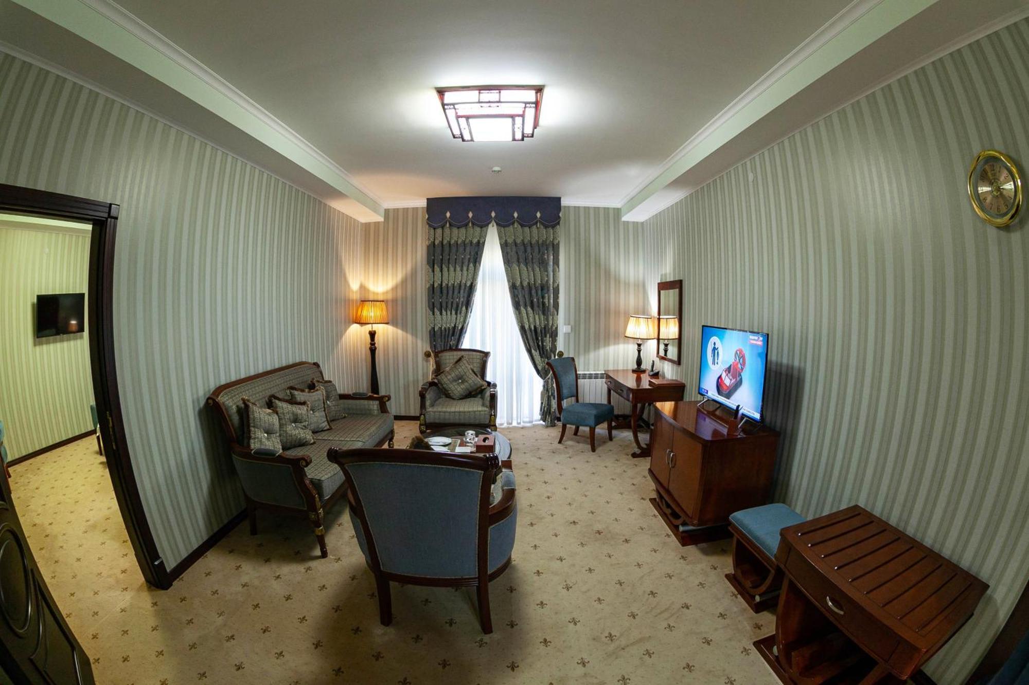 Hotel Zargaron Plaza Buchara Exterior foto
