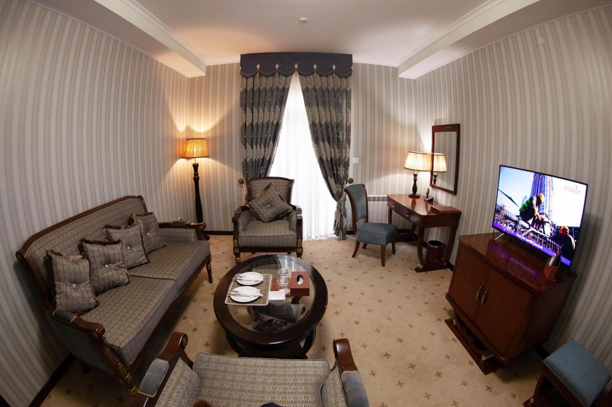 Hotel Zargaron Plaza Buchara Exterior foto